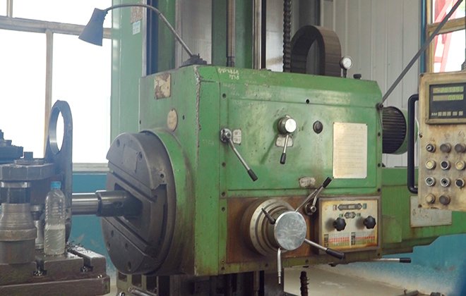 Универсальный сверлильный станок