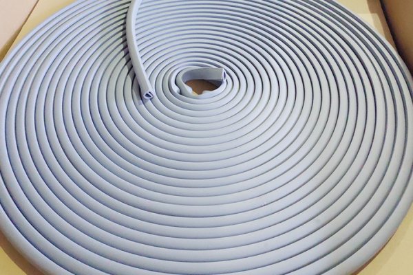 дверной уплотнитель